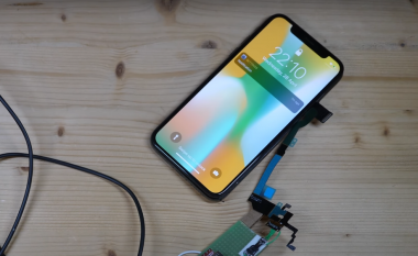 iPhone X me port USB-C shitet për 86,001 dollarë