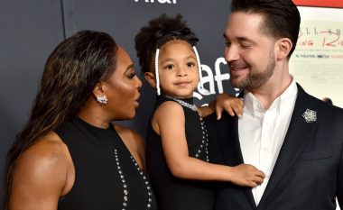 Serena Williams dhe vajza e saj Olympia shkëlqejnë të kombinuara në tapetin e kuq