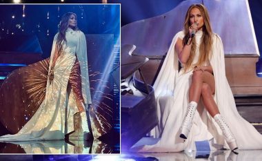 Jennifer Lopez duket magjepsëse me një fustan të bardhë, ndërsa performon në finalen e sezonit të “The Voice”