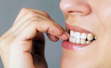Disa këshilla si të ndaloni ngrënien e thonjve