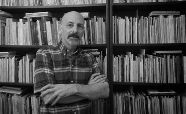 LIBRI ME POEZI