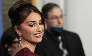 Penelope Cruz është dëshmi se një grua 47-vjeçare mund të duket fantastike pa botoks dhe kirurgji!