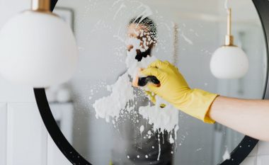 Është më mirë ta shmangni: Asnjëherë mos i pastroni këto gjëra me sodë buke