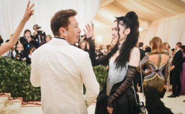 Grimes tregon sekretet pas veshjes së saj dhe të Elon Musk në “Met Gala 2018”