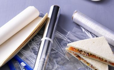 Folie alumini ose plastike! Ne zbulojmë se cilën kur ta përdorni