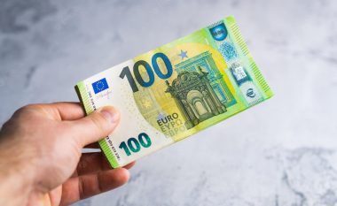 Ekzekutohen shtesat prej 100 euro për fëmijët