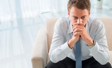 Vetëbesimi dhe optimizmi ndihmojnë në kapërcimin e pengesave të jetës