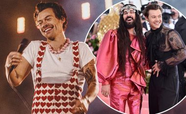 Harry Styles shfaq talentin në dizajn mode ndërsa bashkëpunon me Gucci për një koleksion veshjesh