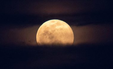 Hëna e re e qershorit do të ndikojë më shumë në këto katër shenja të zodiakut