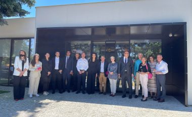 Gjashtë ambasadorë habiten me Comodita dhe M&Sillosi