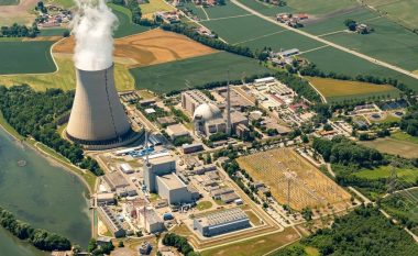 Gjermania shqyrton kthimin te energjia bërthamore