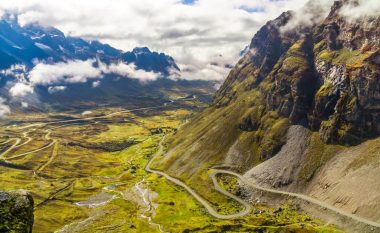 “Rruga e vdekjes” – çdo metër është një aventurë e veçantë
