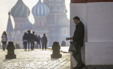 Rusia e varur nga nafta, ekonomia tashmë po shkon në një recesion të thellë