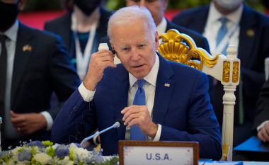 Biden falënderon personin e gabuar, e ngatërron liderin e Kamboxhias me atë të Kolumbisë