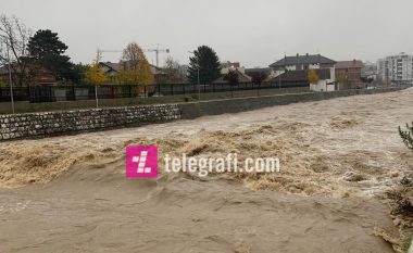 Bujqit e bizneset kërkojnë ndihmën e shtetit për dëmet nga vërshimet