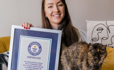 Në prag të ditëlindjes së saj të 27-të, kjo mace u shpall më e moshuara në botë