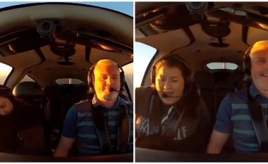 Metoda e pazakontë për ta zgjuar gruan nga gjumi, lëvizi timonin e aeroplanit – ajo mendoi se po rrëzohej fluturakja