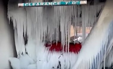 Autolarja në Teksas ngrihet pas rënies së temperaturave
