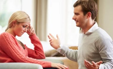 Njihni nëse partneri juaj është një manipulues emocional: Këto tipare i tregojnë ato