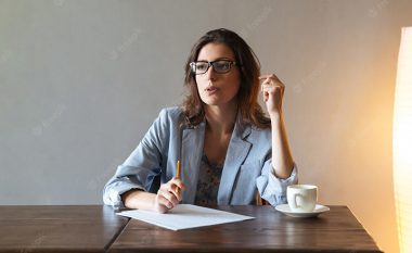 Puna, partneri apo familja? Testi i shkurtër i personalitetit nga Frojdi