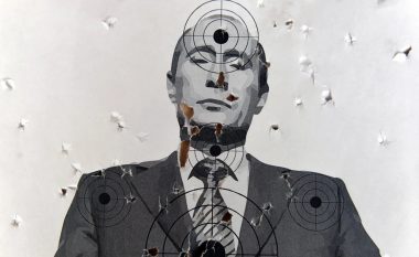 “As një centimetër”: Zhbërja e obsesionit vdekjeprurës të Putinit për detajet e historisë
