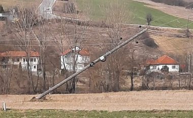 KEDS tregon se erërat e forta shkaktuan dëme në rrjetin elektro-energjetik në Pejë, Mitrovicë, Prishtinë dhe Ferizaj