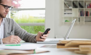Një studim nga Harvardi tregoi: Një lloj pune konsiderohet më e palumtur dhe më e padëshiruar