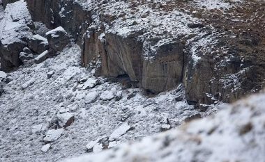 Do ta keni të vështirë ta gjeni Puma-n në këtë fotografi – “bisha” e bukur malore është përshtatur në mënyrë të përkryer me mjedisin