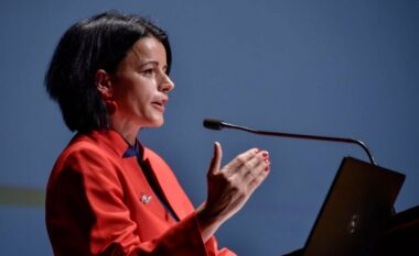 Vasfije Krasniqi: Do të jem në protestë, në mbrojtje të dinjitetit kolektiv