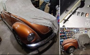 Volkswagen Beetle qëndroi për katër dekada i mbyllur në garazh, ka vetëm tri kilometra të kaluara – tani do të dalë në ankand