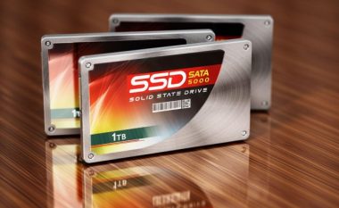 Windows 11 po ngadalëson disqet SSD