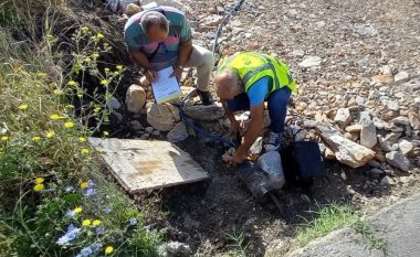 Dhjetëra shkyçje nga furnizimi me ujë në lagjen Veternik, KRU Prishtina: Keqpërdorim i ujit në një lagje ku jo çdokush mund të blejë shtëpi