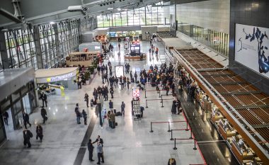 Vetëm gjatë dhjetorit mbi 200 mijë qytetarë udhëtuan përmes aeroportit “Adem Jashari”