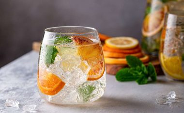 Pasi ta lexoni këtë tekst, kurrë më nuk do të qitni akull në pije