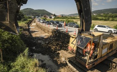 Mbi shtatë vite zvarritje, nisin punimet në magjistralen Prishtinë-Podujevë