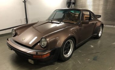 Vodhi nga muzeu Porsche 930 Turbo që kushton 250 mijë dollarë, amerikani e regjistron me dokumente false