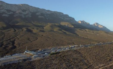 Lejet e fabrikës së Tesla në Meksikë janë pothuajse gati, teksa shteti nis punën në infrastrukturë