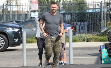 Brian Austin Green flet hapur për homoseksualitetin e djalit të tij: Shumë prindër kanë frikë ta pranojnë fëmijën e tyre