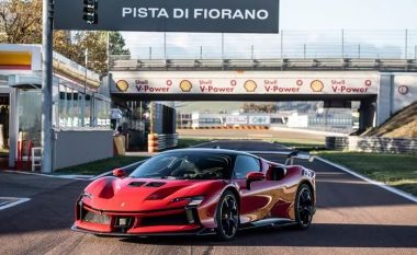 Ferrari SF90 XX Stradale arrin rekord të ri në pistën testuese të gjigantit italian