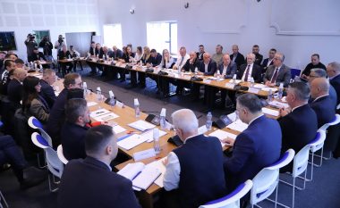 Haradinaj: Projektbuxheti për vitin 2024 nuk është zhvillimor, por stagnues e i varfërisë