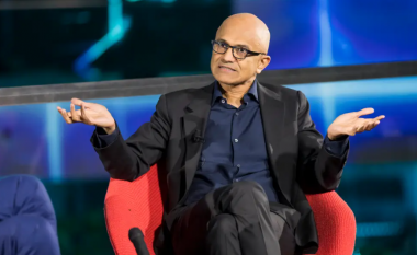 CEO i Microsoft: OpenAI duhej të konsultohej me ne para se ta shkarkonte Sam Altman