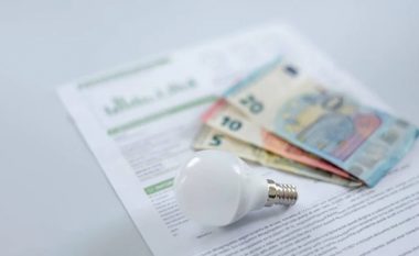 Ulni shpenzimet e rrymës: Truke të vogla të cilat do t’ju kursejnë para!