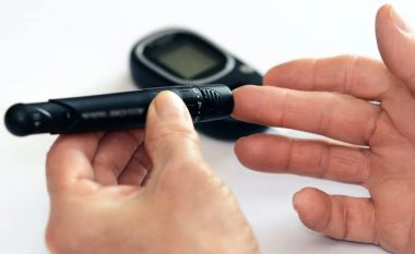 Një ndryshim i pazakontë në sqetull, qafë dhe ijë – mund të jetë shenjë e hershme e diabetit