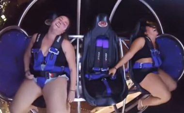 Vajza bërtet, i bie të fikët shtatë herë gjersa shoqja e saj nuk ndalet së qeshuri