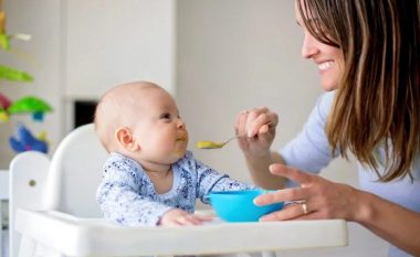 Si ta ruani ushqimin për bebe me banane?