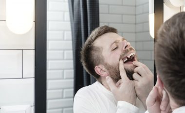 Dietat heqin kilogramët, por i shkatërrojnë dhëmbët