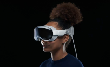 Për blerjen e kufjeve Vision Pro, Apple po kërkon një skanim fytyre Face ID
