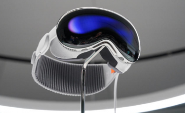 Apple pritet së shpejti të konfirmojë datën e daljes në treg të kufjeve Apple Vision Pro