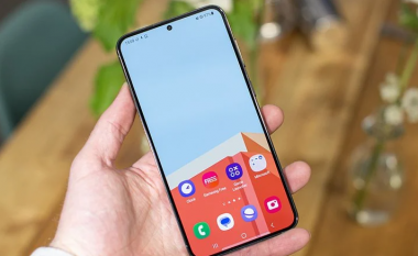Samsung paralajmëron për më shumë veçori me Inteligjencë Artificiale të cilat nuk do të mund të përdoren pa paguar tarifë