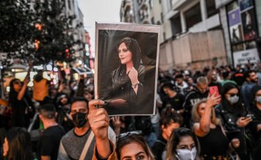 A do ta sjellin ndryshimin, protestat kundër hixhabit në Iran?